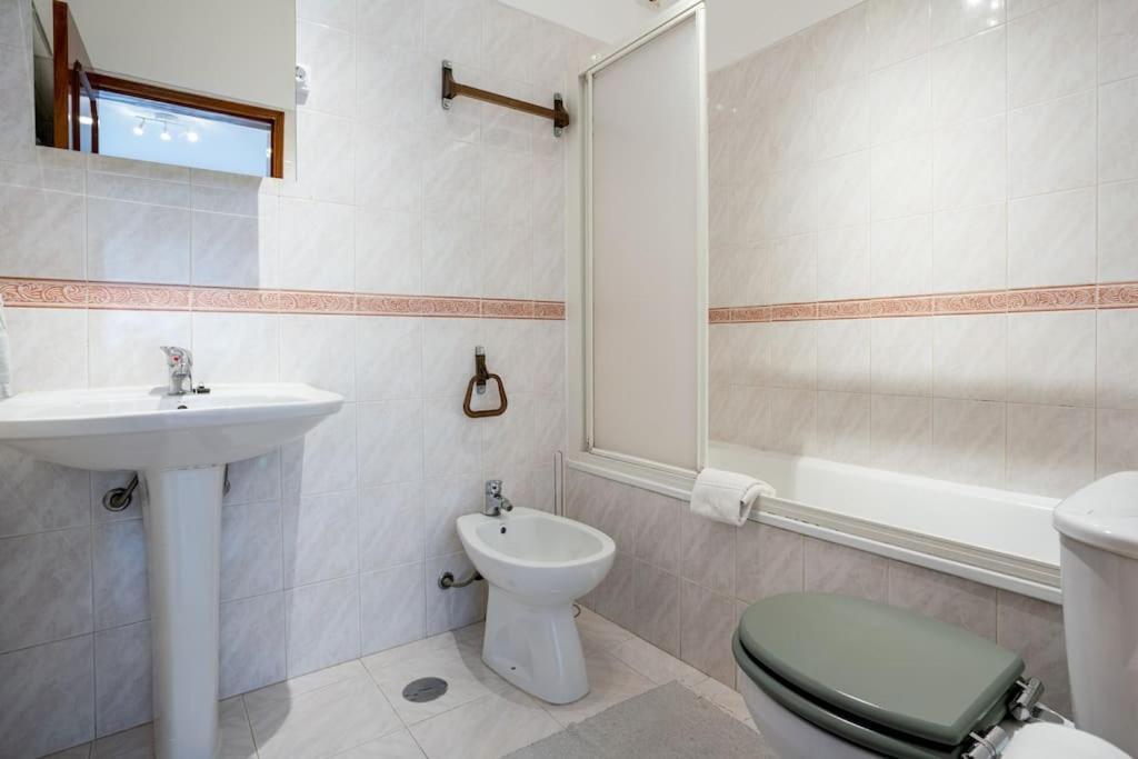 Blife Allya Private Rooms Фару Екстер'єр фото
