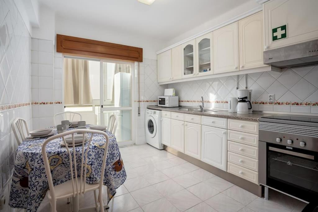 Blife Allya Private Rooms Фару Екстер'єр фото